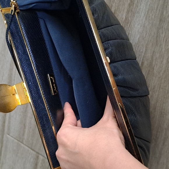 Vintage Judith Leiber bag - Picture 12 of 16